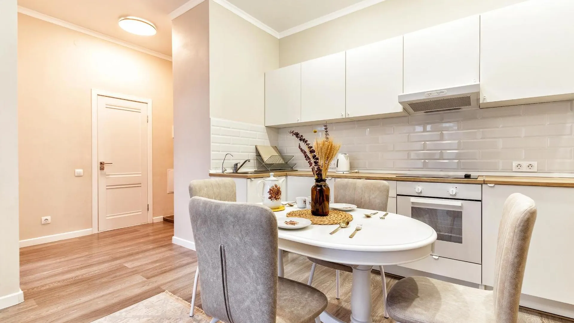 Whitehome In Apple City Nur-Sultan